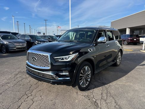 Used 2019 INFINITI QX80 Luxe w/ 22" Wheel Package image 3