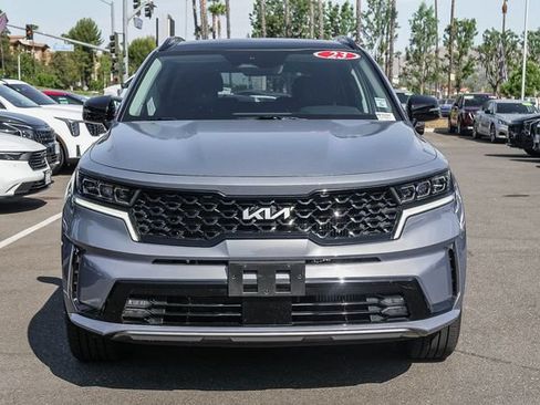 Used 2023 Kia Sorento SX AWD/4WD image 3