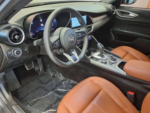 Used 2024 Alfa Romeo Giulia Ti w/ Active Assist Plus Package RWD image 19