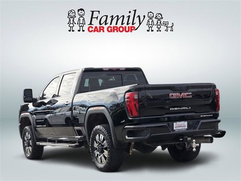 Used 2024 GMC Sierra 2500 Denali w/ Denali Reserve Package image 3