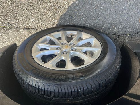 Used 2020 Chevrolet Equinox LT image 12