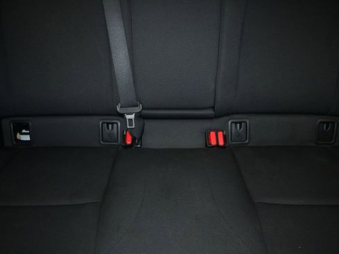 Used 2022 Toyota Corolla LE FWD image 27