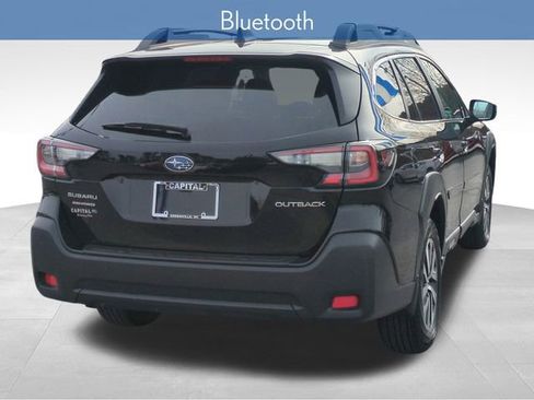 Used 2025 Subaru Outback Premium w/ Popular Package #1A image 3