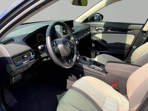 Used 2024 Honda Civic EX image 17