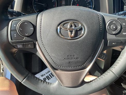 Used 2017 Toyota RAV4 Platinum image 17