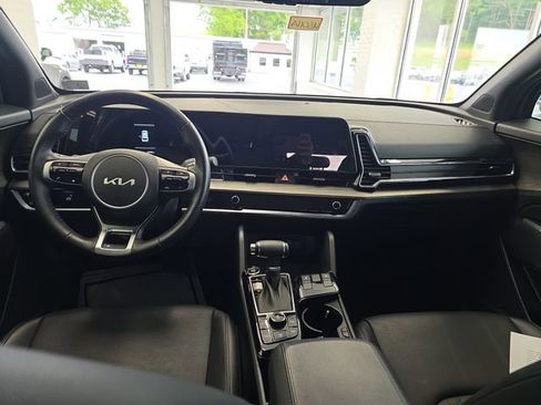 Certified 2025 Kia Sportage X-Line w/ Premium Package AWD/4WD image 11