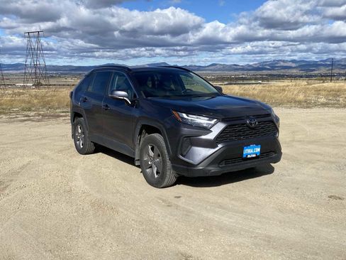 Used 2023 Toyota RAV4 XLE image 21