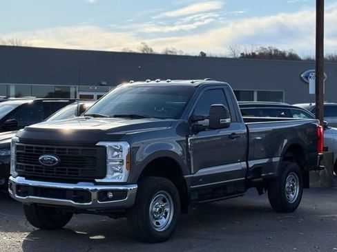 Used 2024 Ford F350 XL w/ FX4 Off-Road Package image 28