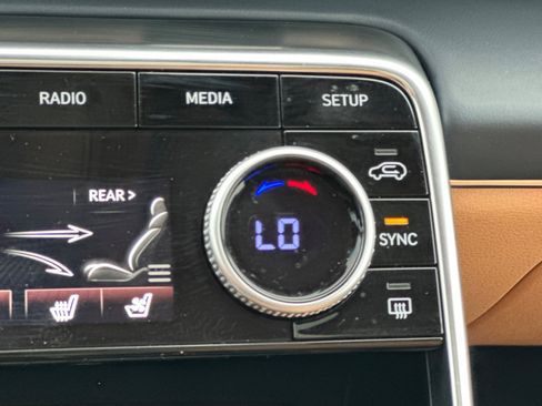 Used 2023 Genesis GV80 2.5T w/ Advanced Package image 29