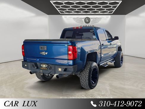 Used 2018 Chevrolet Silverado 1500 LT w/ LT Eassist Package AWD/4WD image 4