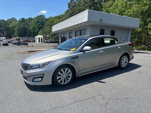 Used 2015 Kia Optima EX w/ EX Premium Package FWD image 2