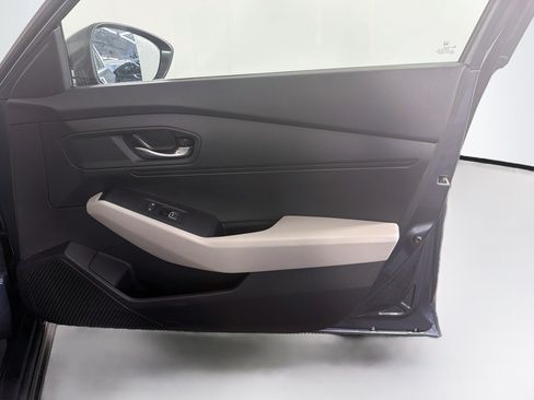 Used 2025 Honda Accord LX image 29