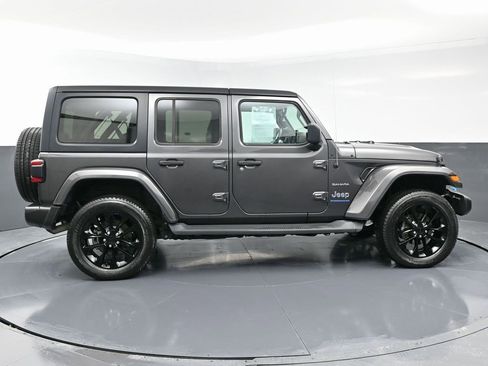 Used 2023 Jeep Wrangler Unlimited Sahara w/ Cold Weather Group image 8