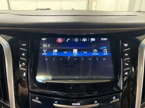 Used 2018 Cadillac Escalade ESV Premium Luxury AWD/4WD image 14