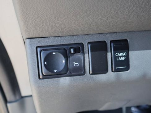 Used 2017 Nissan Frontier SV w/ SV Value Truck Package RWD image 15