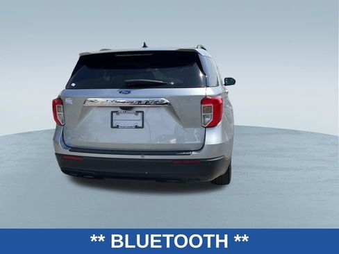 Certified 2024 Ford Explorer XLT RWD image 4