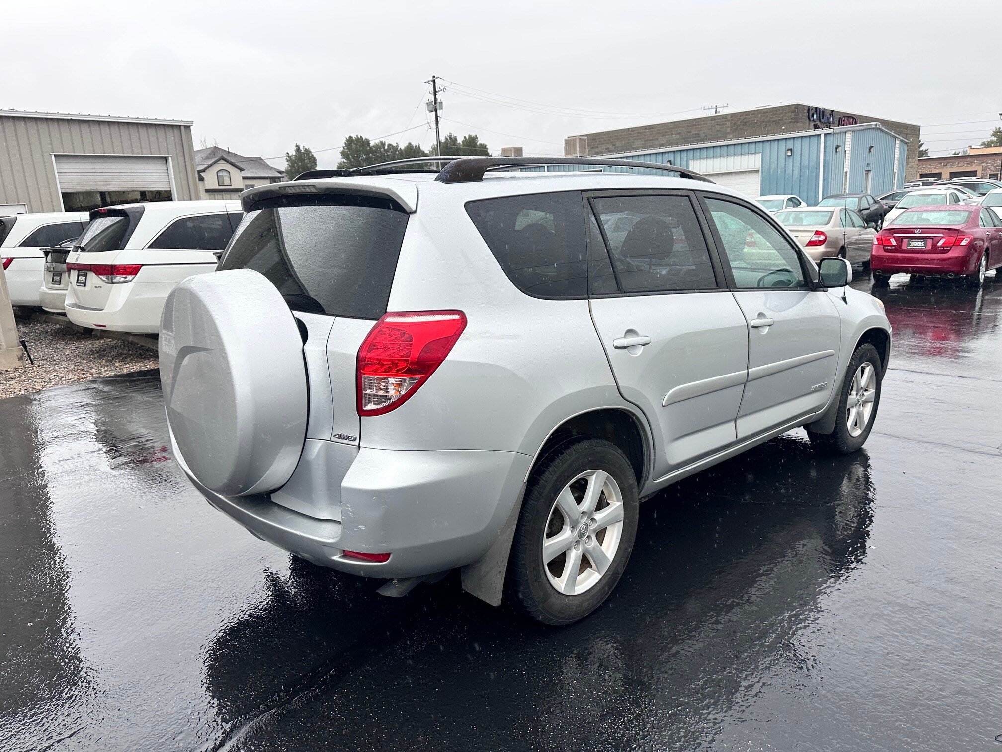 Used 2008 Toyota RAV4 Limited w/ Tow Prep Pkg AWD/4WD image 3