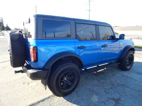 Used 2023 Ford Bronco Wildtrak image 7