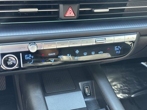 Used 2024 Hyundai Ioniq 6 SEL RWD image 26