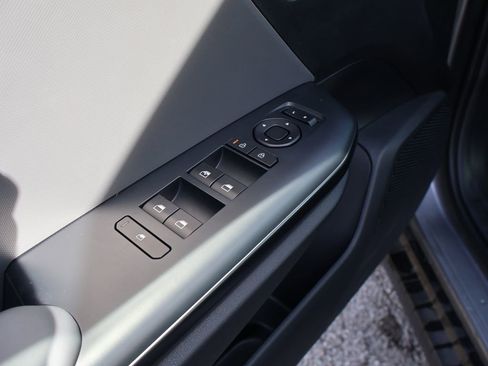 New 2025 Kia K4 LXS image 16