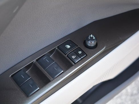 Used 2023 Toyota Camry LE w/ Convenience Package image 8