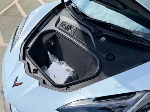 Used 2024 Chevrolet Corvette Z06 w/ Z07 Performance Package image 27