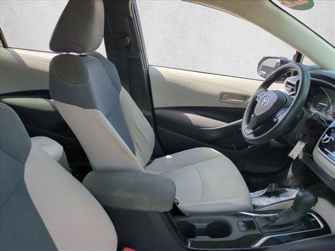 Used 2022 Toyota Corolla L FWD image 19