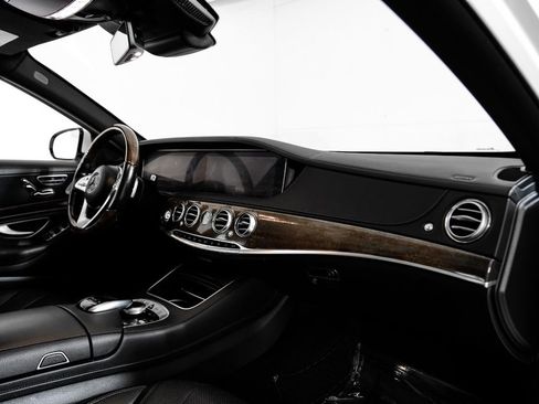 Used 2018 Mercedes-Benz S 450 4MATIC Sedan w/ AMG Line Exterior image 13