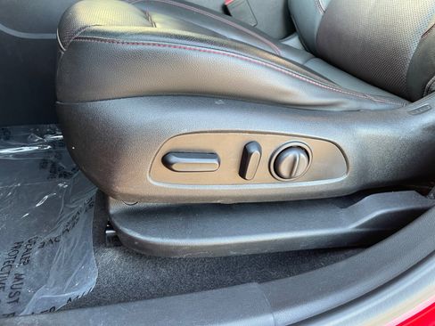 Used 2020 Chevrolet Blazer RS image 28