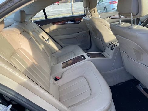 Used 2014 Mercedes-Benz CLS 550 4MATIC image 10