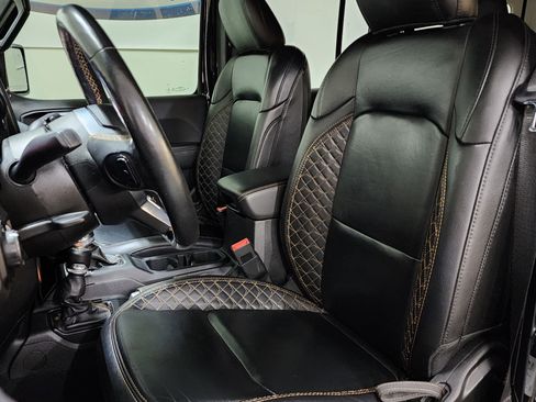 Used 2021 Jeep Wrangler Unlimited Sahara image 15