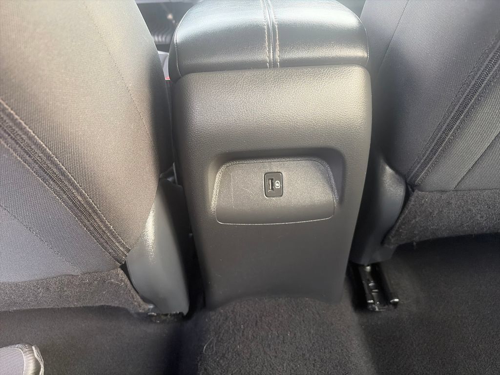Used 2024 Nissan Sentra SV FWD image 36