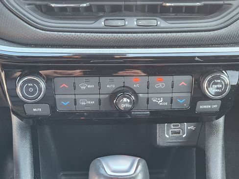 Used 2023 Jeep Compass Trailhawk AWD/4WD image 14