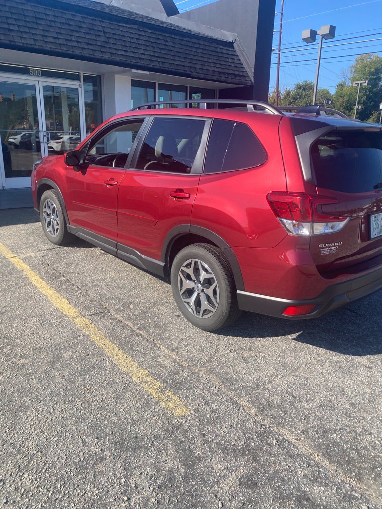 Used 2024 Subaru Forester Premium AWD/4WD image 4