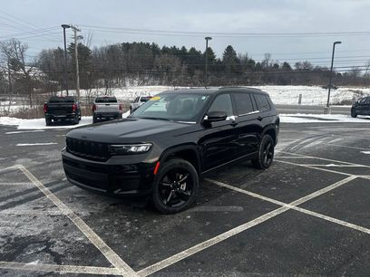 Used 2023 Jeep Grand Cherokee L Laredo