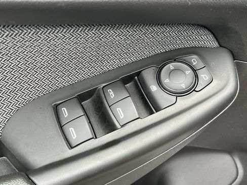 Used 2025 Chevrolet TrailBlazer LT AWD/4WD image 33