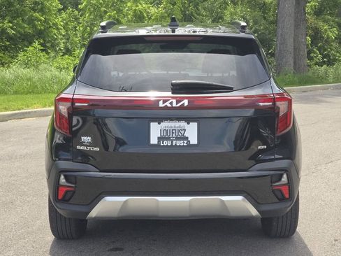 Used 2024 Kia Seltos EX AWD/4WD image 17