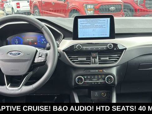 Used 2022 Ford Escape SEL w/ Technology Package FWD image 7
