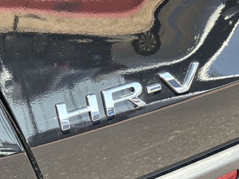 New 2026 Honda HR-V LX image 6