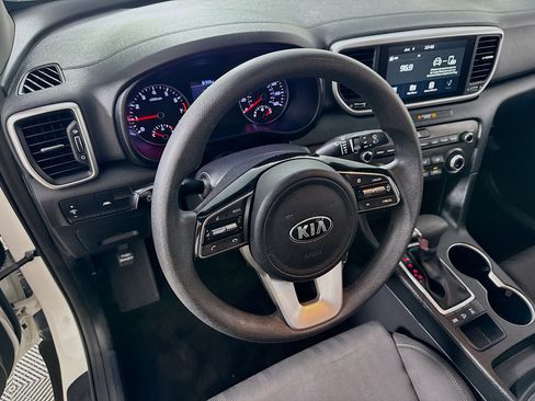 Used 2022 Kia Sportage LX AWD/4WD image 22