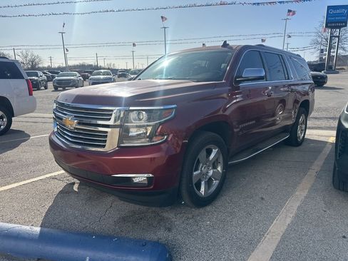 Used 2017 Chevrolet Suburban Premier image 1
