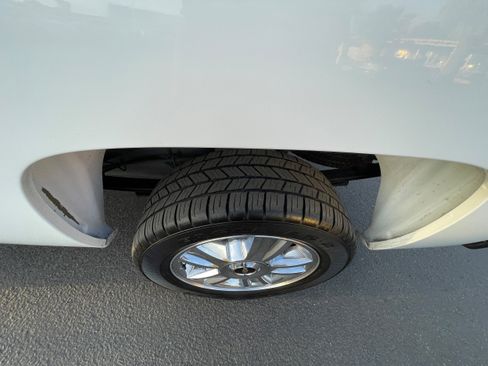 Used 2013 Chevrolet Silverado 1500 LT image 11