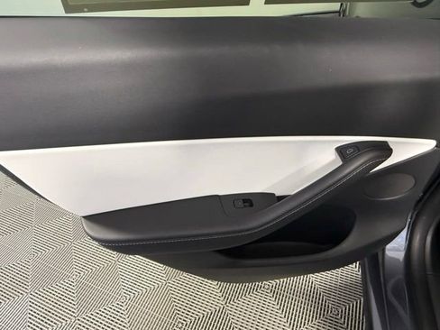 Used 2021 Tesla Model Y Performance AWD/4WD image 35