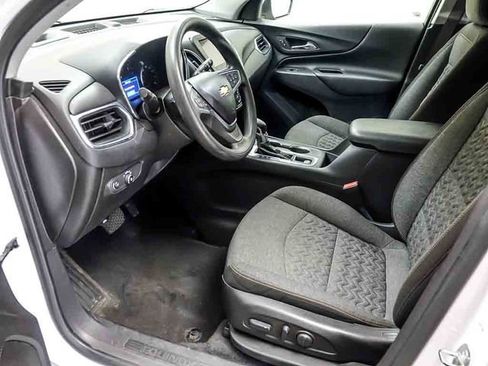 Used 2022 Chevrolet Equinox LT FWD image 9