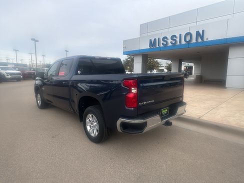 Used 2021 Chevrolet Silverado 1500 LT image 3