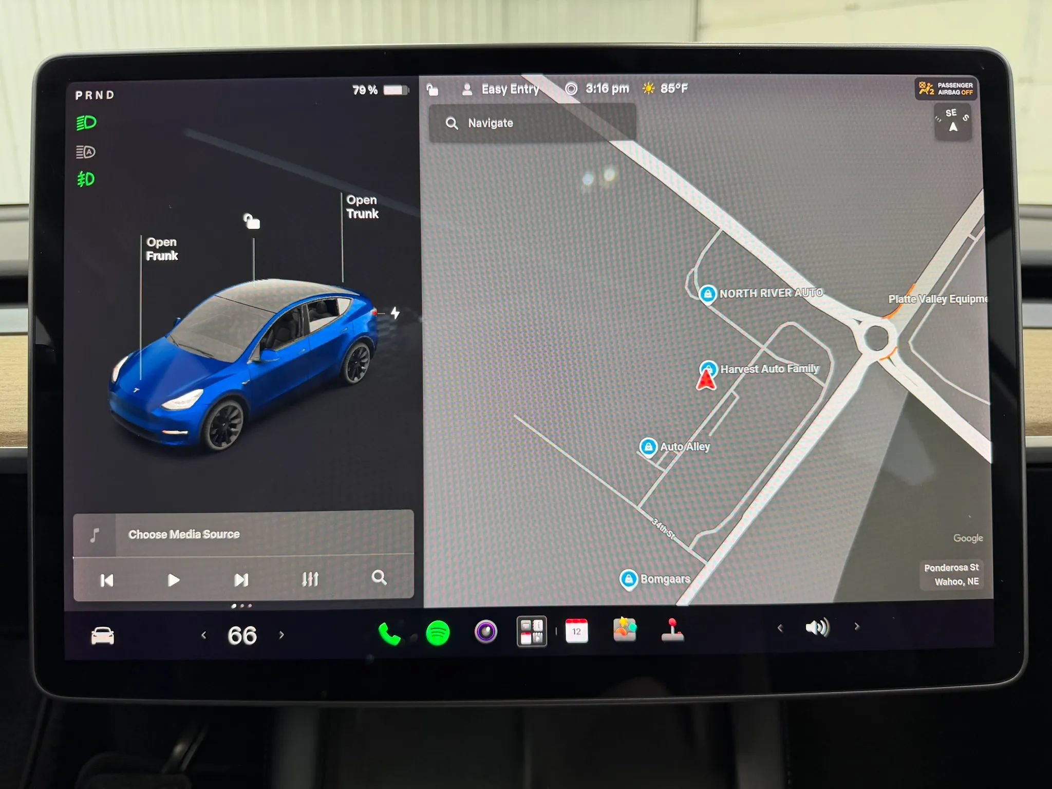 Used 2021 Tesla Model Y Long Range AWD/4WD image 22