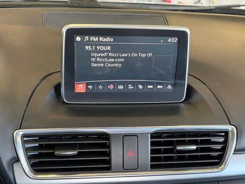 Used 2015 MAZDA MAZDA3 s Grand Touring FWD image 21