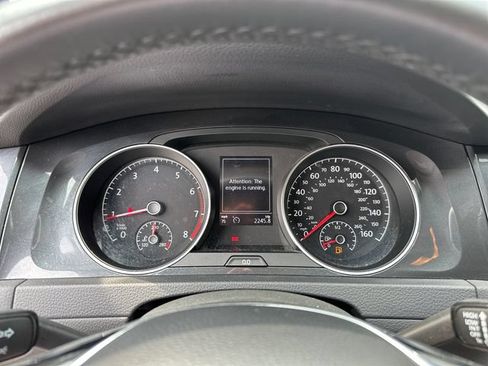 Used 2019 Volkswagen Golf 4-Door FWD image 26