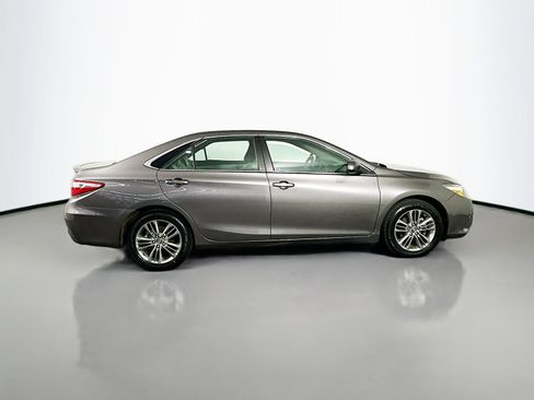 Used 2017 Toyota Camry SE FWD image 8