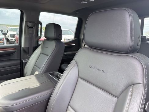 Used 2024 GMC Sierra 1500 Denali image 10